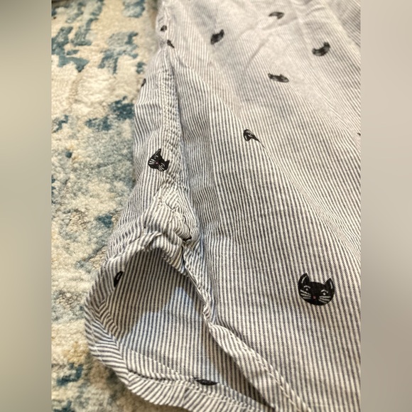 A25 Old Navy “The Classic” Collared Button Shirt Striped Cats Cat Kitty sz XS - Picture 10 of 13